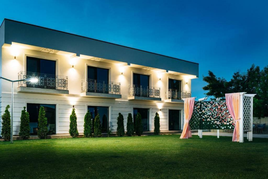 Casa Budisteanu 2 Focsani Exterior photo